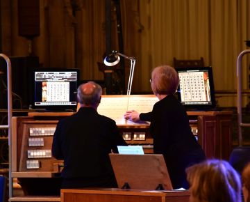 The choral works were complemented by two of Bach's Preludes and Fugues, played by Colin Druce using the ‘Hauptwerk’ system, an advanced software sampler for a virtual pipe organ